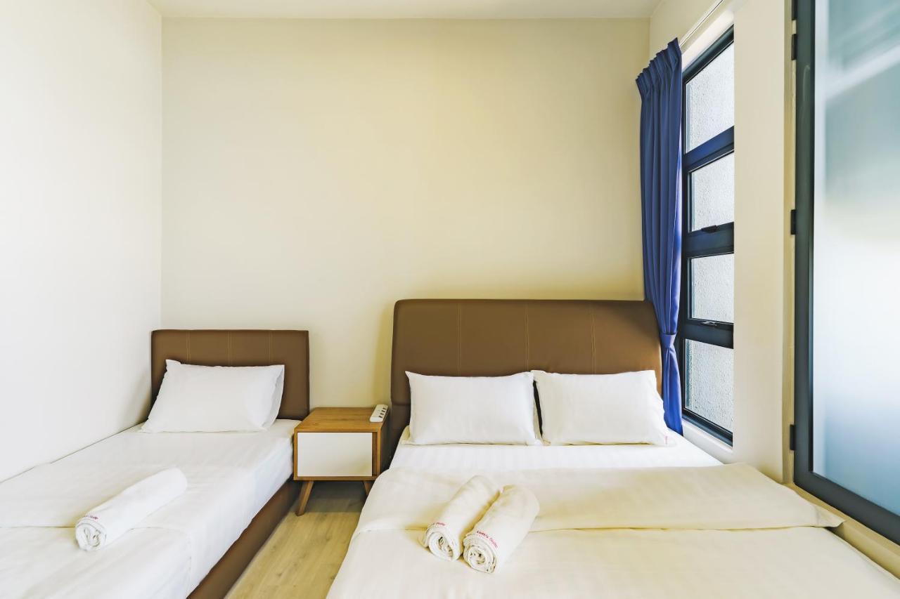 Full Seaview 2R1B Condo For 6Pax In Кота-Кинабалу Экстерьер фото